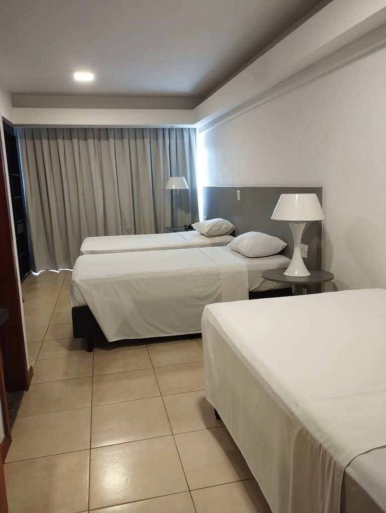 Quarto Triplo Solteiro Básico